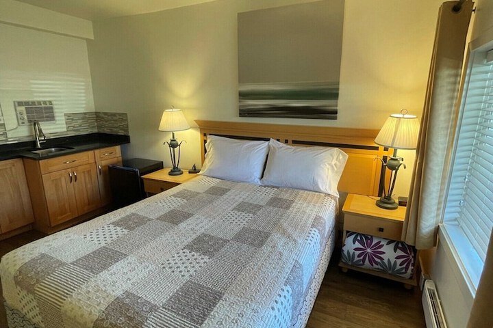 Room 25 of 62