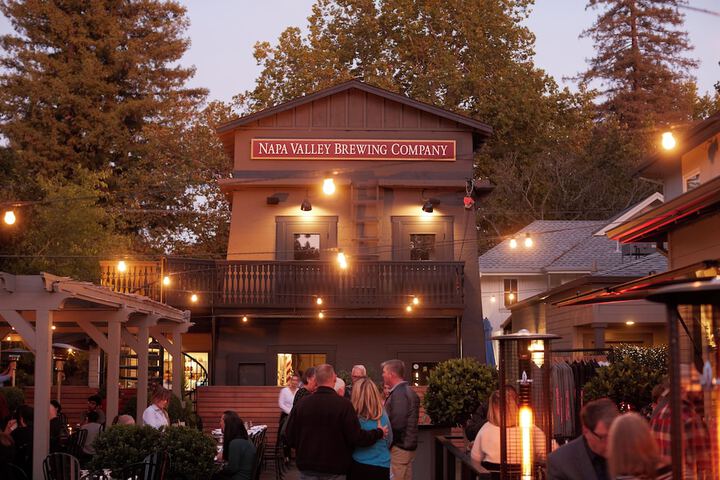 Calistoga Inn Restaurant and Brewery