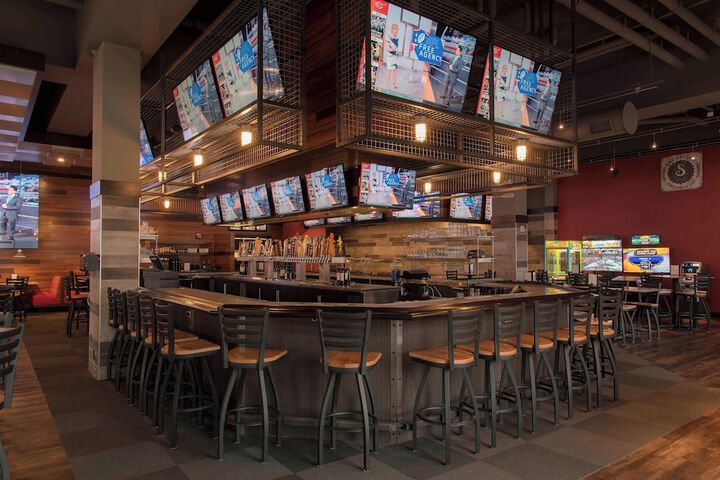 Courtyard by Marriott Holland Downtown