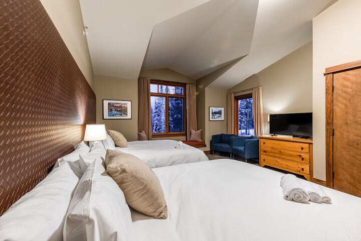 Room 44 of 53