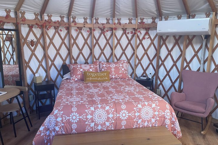 Mountain Aire Cottages Inn & Glamping