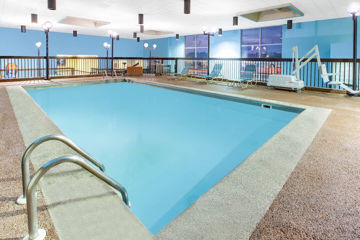 Pool 2 of 15