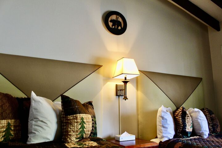 Room 28 of 60