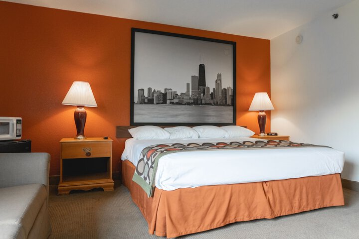 Room 35 of 49