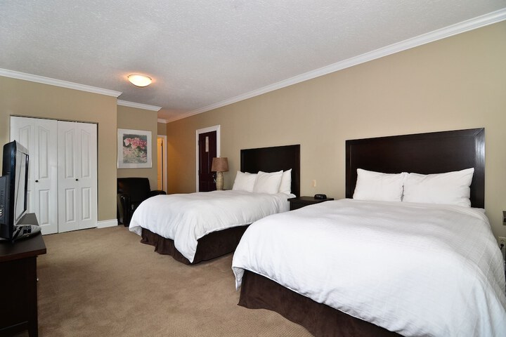 Room 36 of 100
