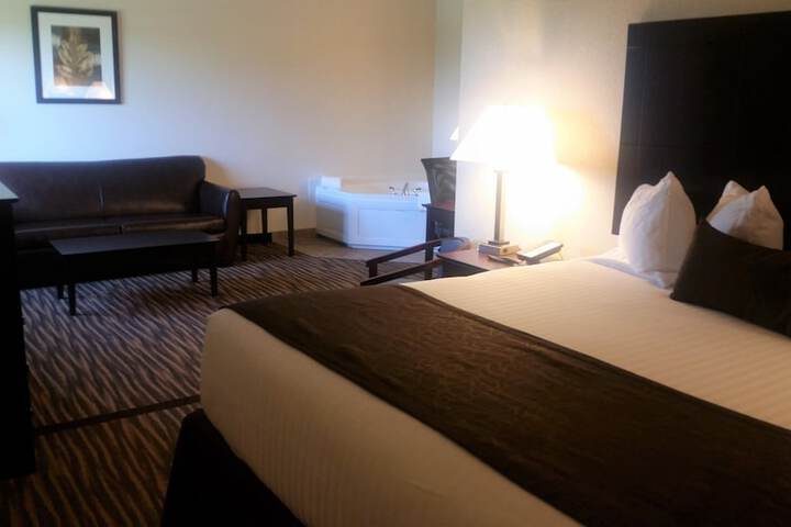 Room 34 of 69