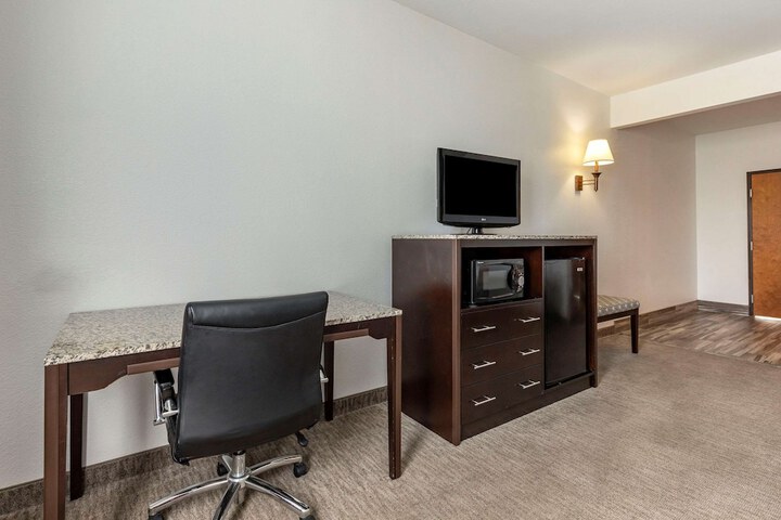 Room 43 of 90