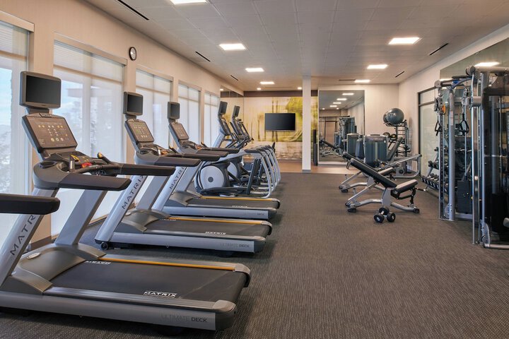 Courtyard by Marriott Petoskey at Victories Square
