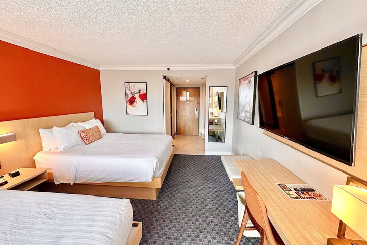 Room 108 of 168
