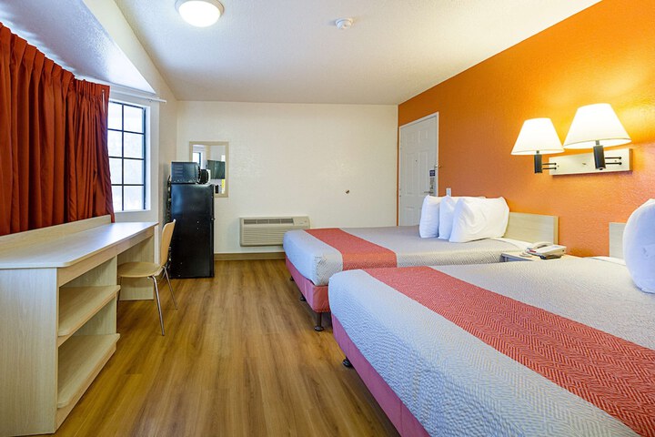 Room 20 of 32