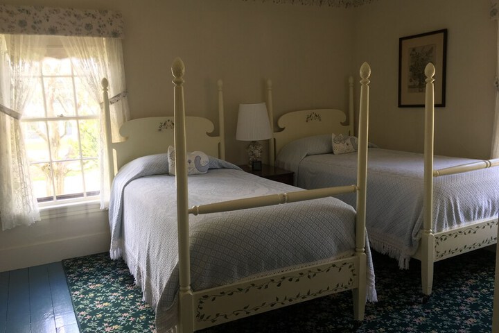 Room 16 of 29