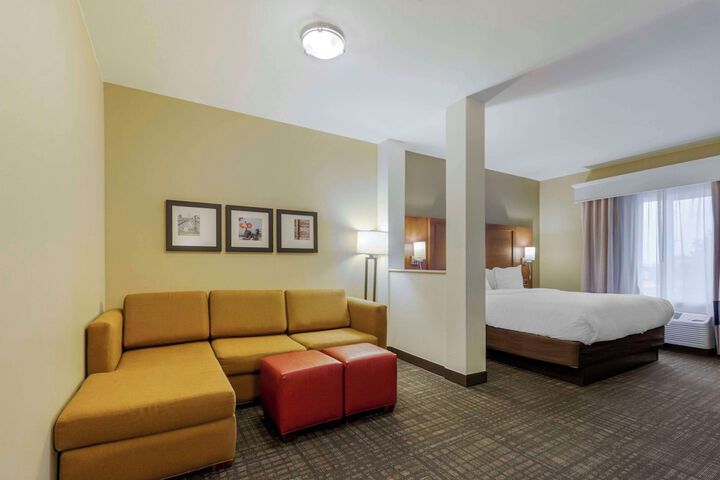 Room 32 of 52