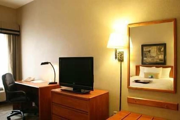 Room 23 of 40