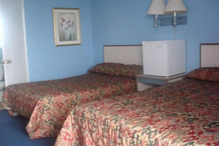 New Sea Breeze Motel