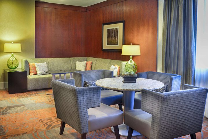 DOUBLETREE BY HILTON NORWALK