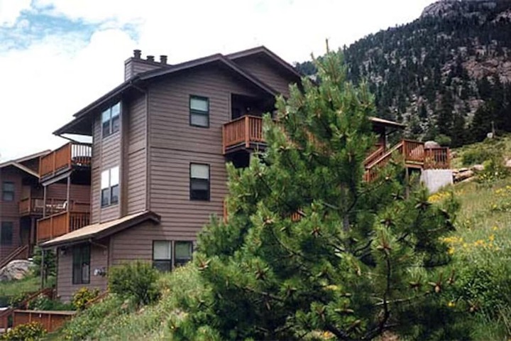 Hotel 4 of 82