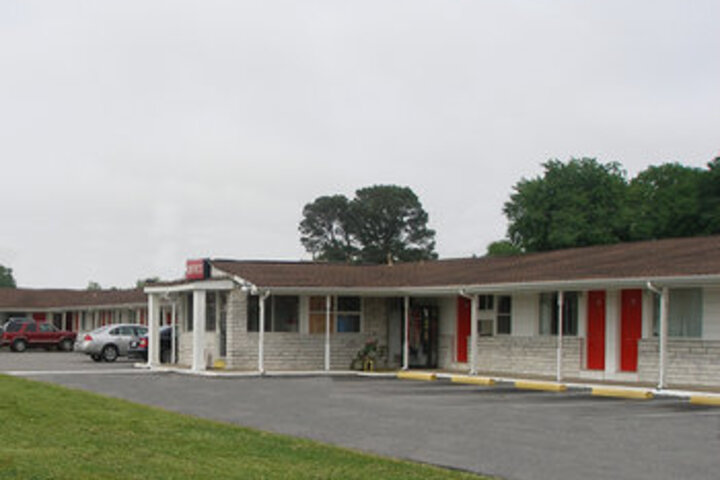 Hotel 8 of 48