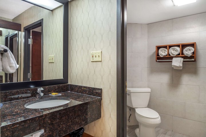 Room 8 of 35