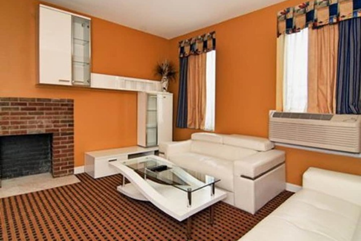Prince Hotel