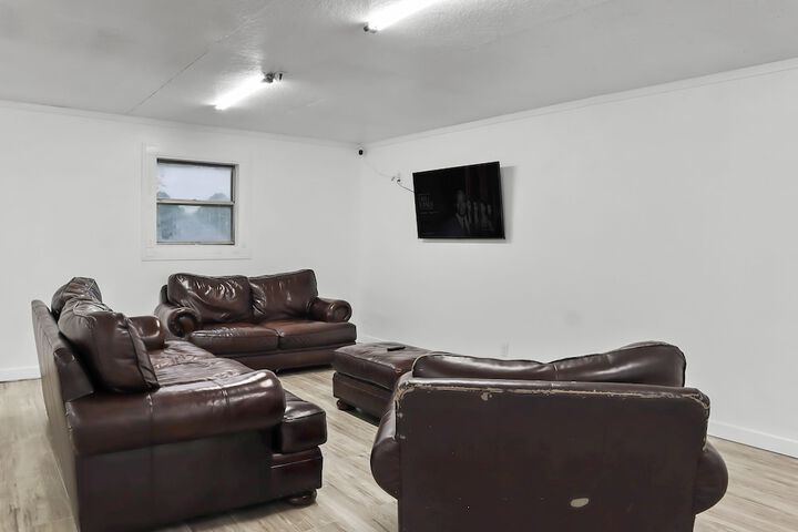 Mathis Motel