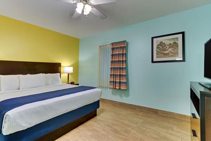 The Island Hotel Near Beach Port Aransas