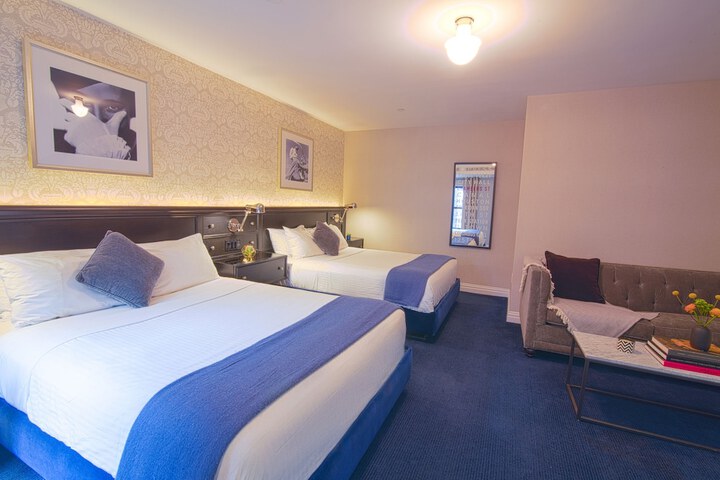 Room 35 of 71