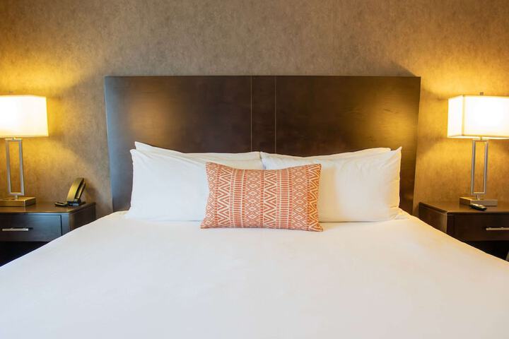 Country Inn & Suites by Radisson Garden City, KS