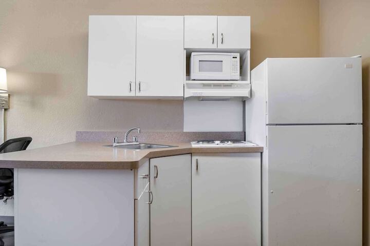 Extended Stay America Select Suites Detroit Sterling Heights