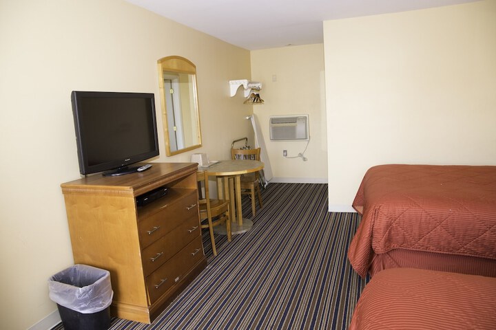 Room 21 of 37