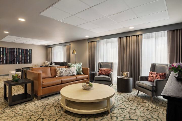 Hotel Northland Autograph Collection