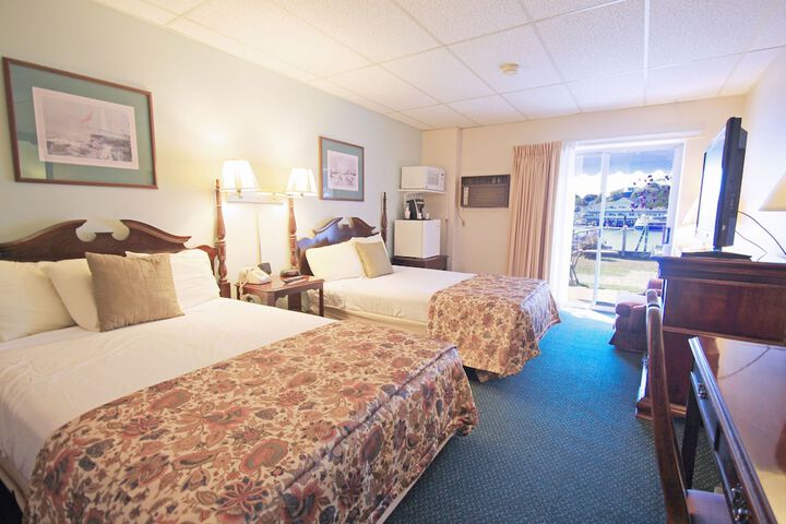 Room 93 of 159