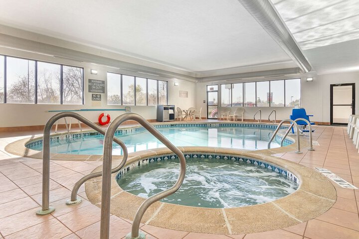 Comfort Inn Near Six Flags St. Louis