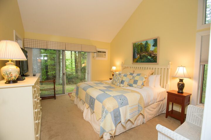 Topnotch Resort