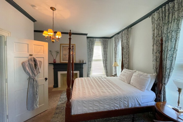 Room 41 of 55