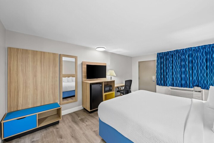 Days Inn by Wyndham Chesapeake