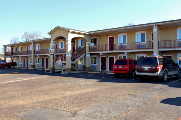 Hotel 9 of 70