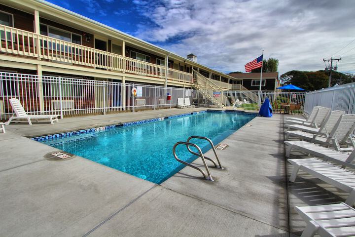 Pool 5 of 56