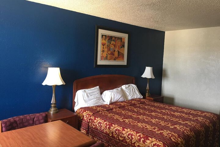 Room 38 of 46