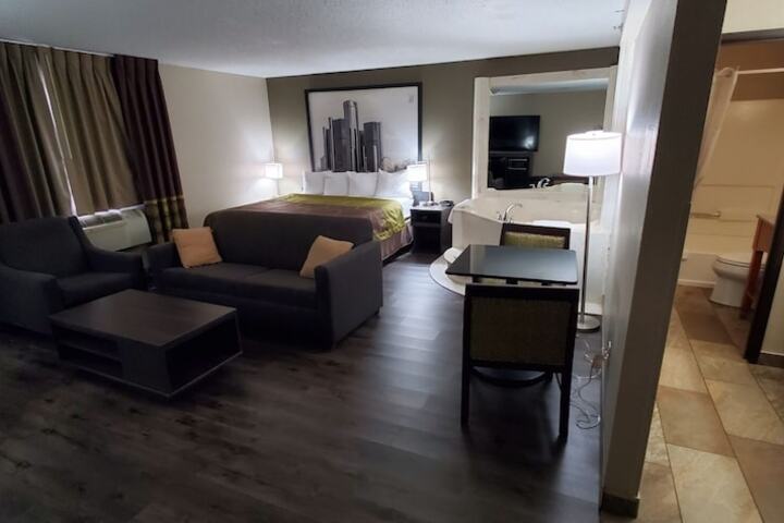 Room 26 of 27
