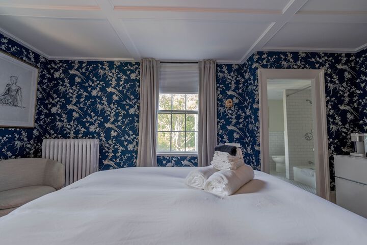 Sally Webster Inn