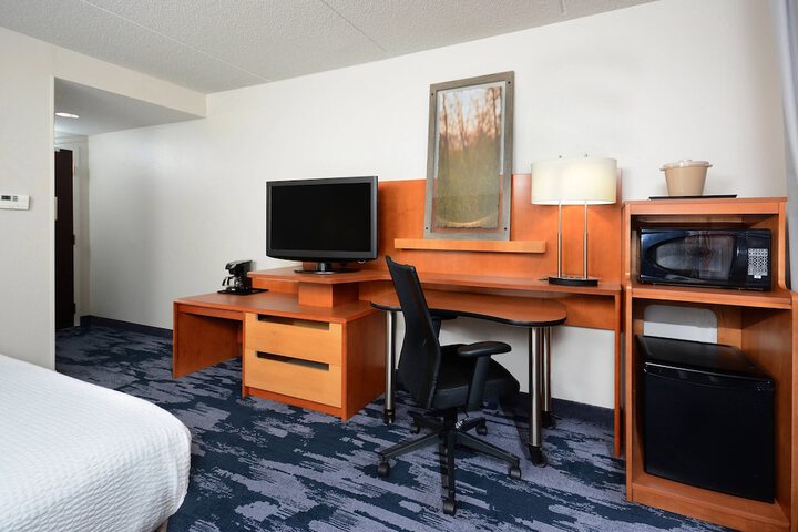 Room 18 of 38