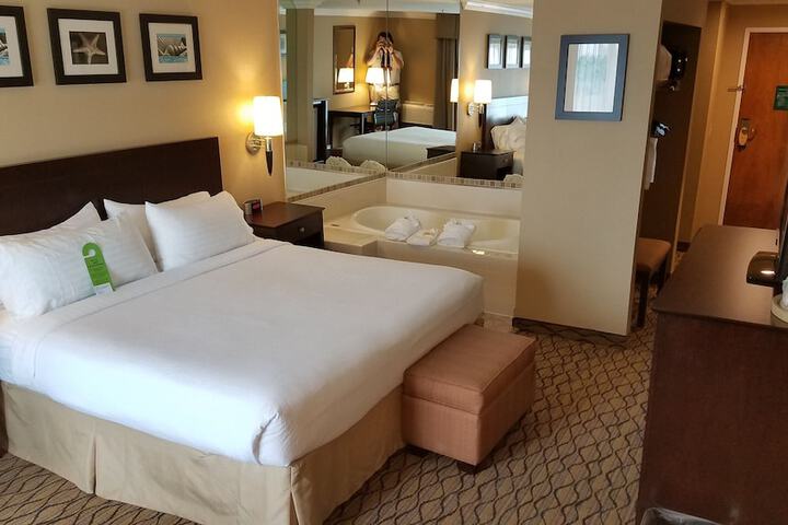Room 32 of 89