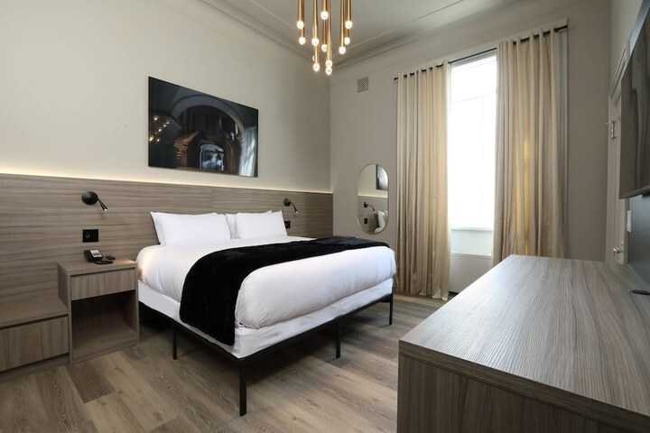 The Fort Garry Hotel Spa and Conference Centre, an Ascend Collection Hotel