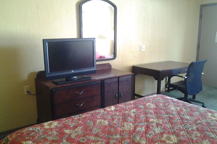 Room 15 of 23