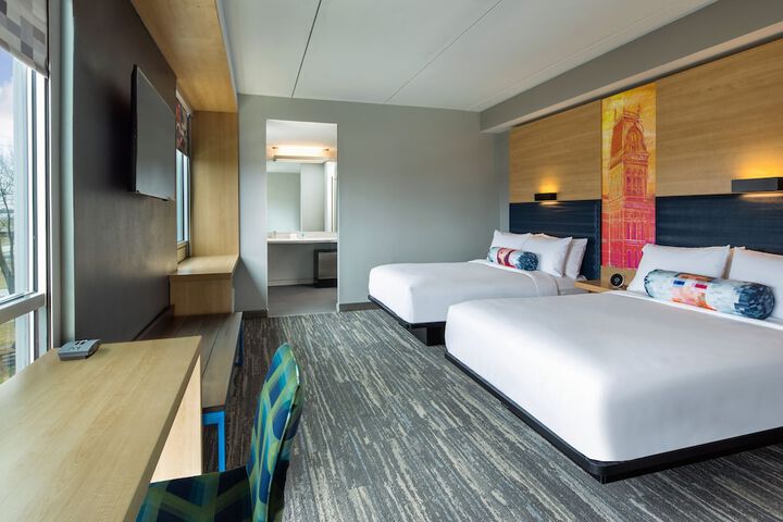 Room 13 of 23