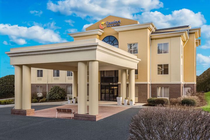 Comfort Inn & Suites Brevard North