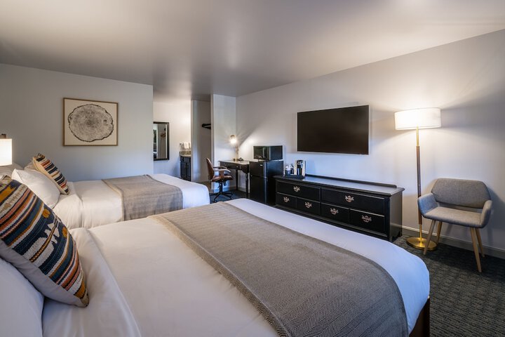 Room 28 of 49