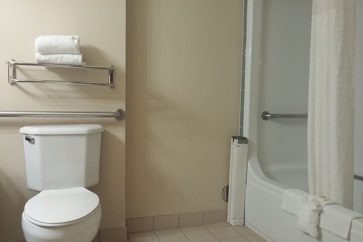 Room 28 of 50