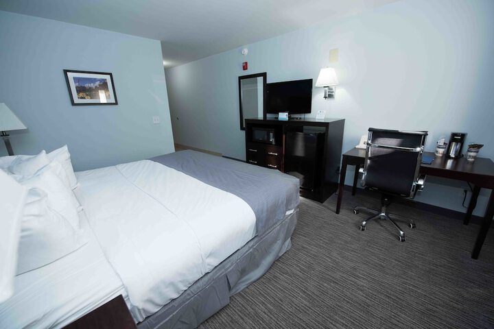 Room 19 of 32
