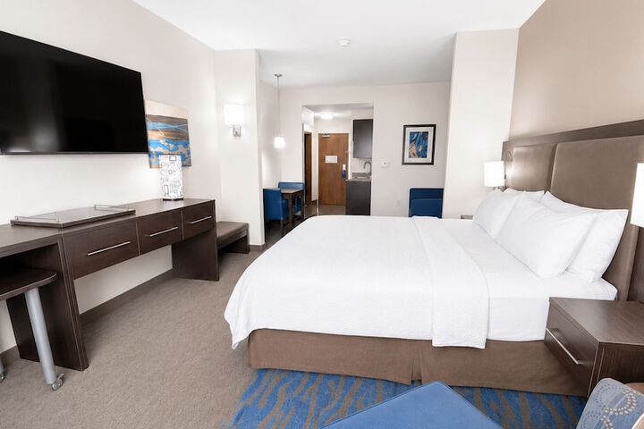 Holiday Inn Express & Suites Glenpool-Tulsa South by IHG